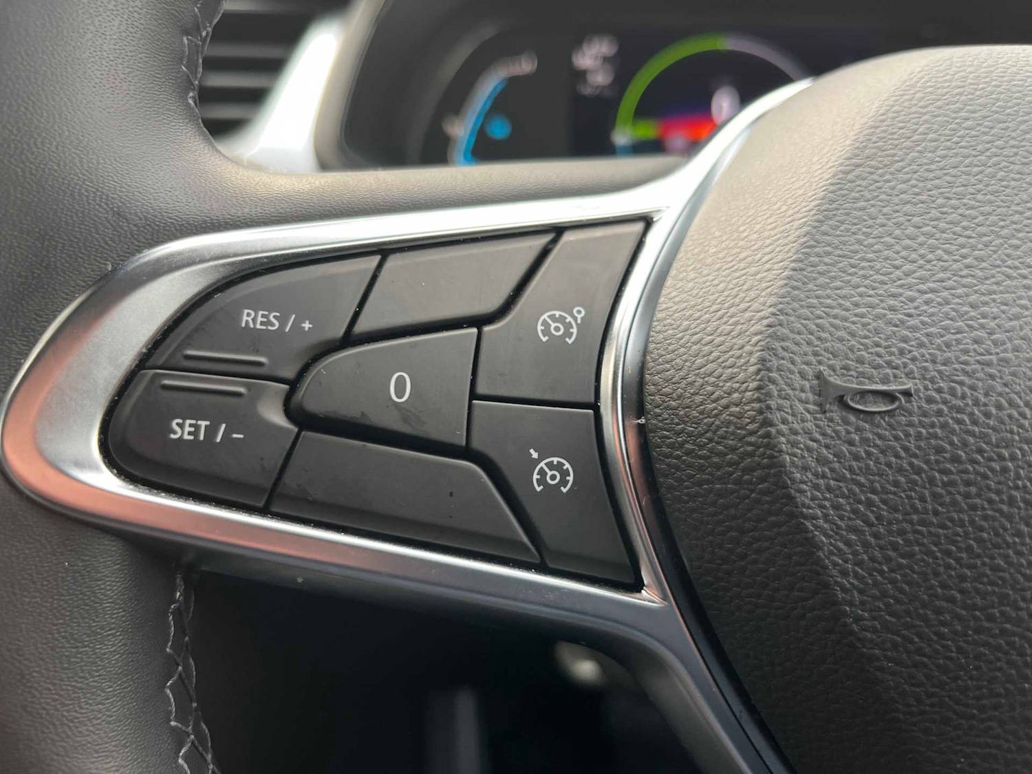 Used Renault Captur 2023 for sale - 76794927: Photo 24