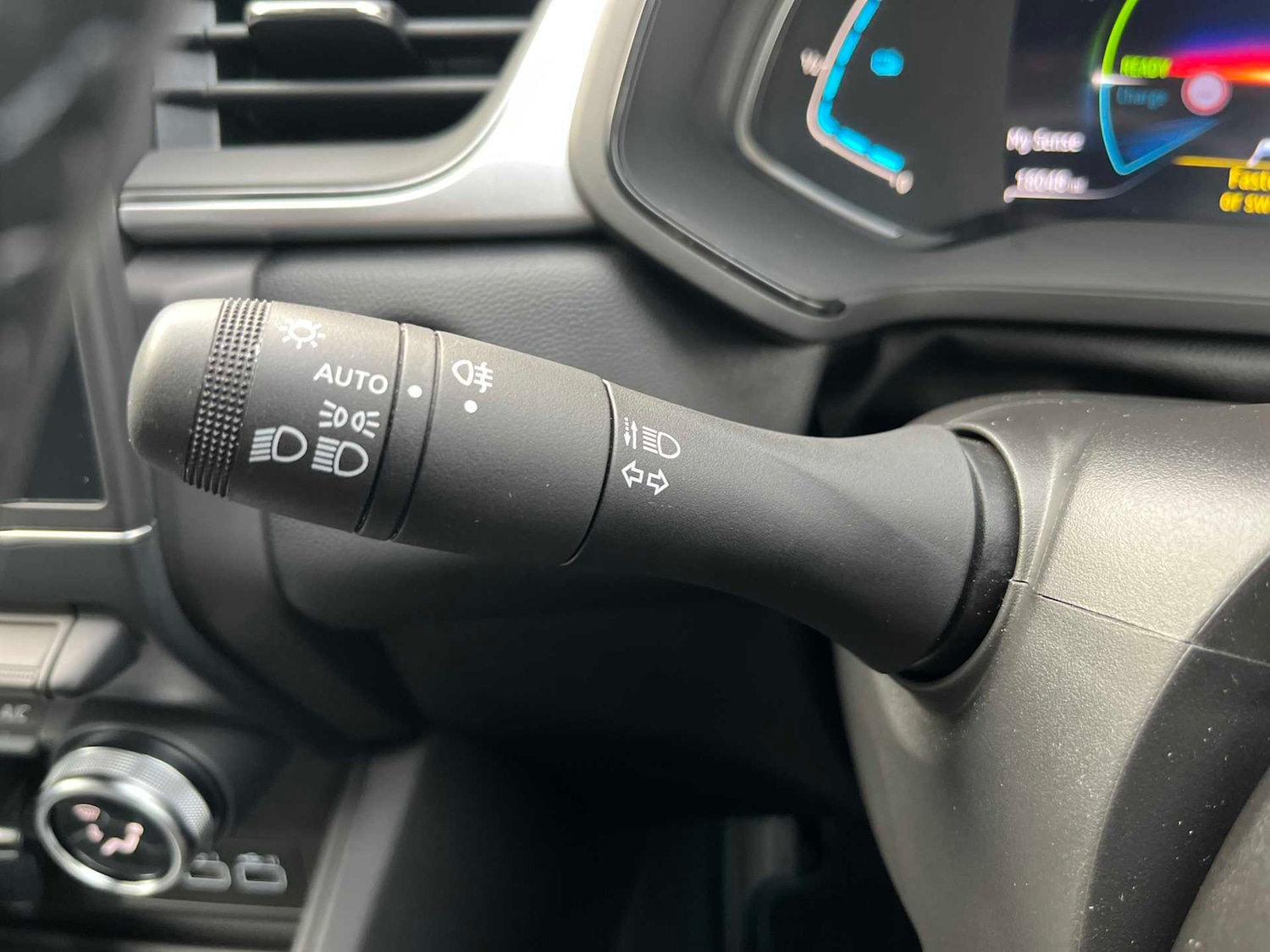 Used Renault Captur 2023 for sale - 76794927: Photo 26