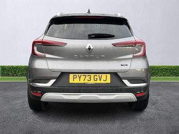 Used Renault Captur 2023 for sale - 76794927: Photo