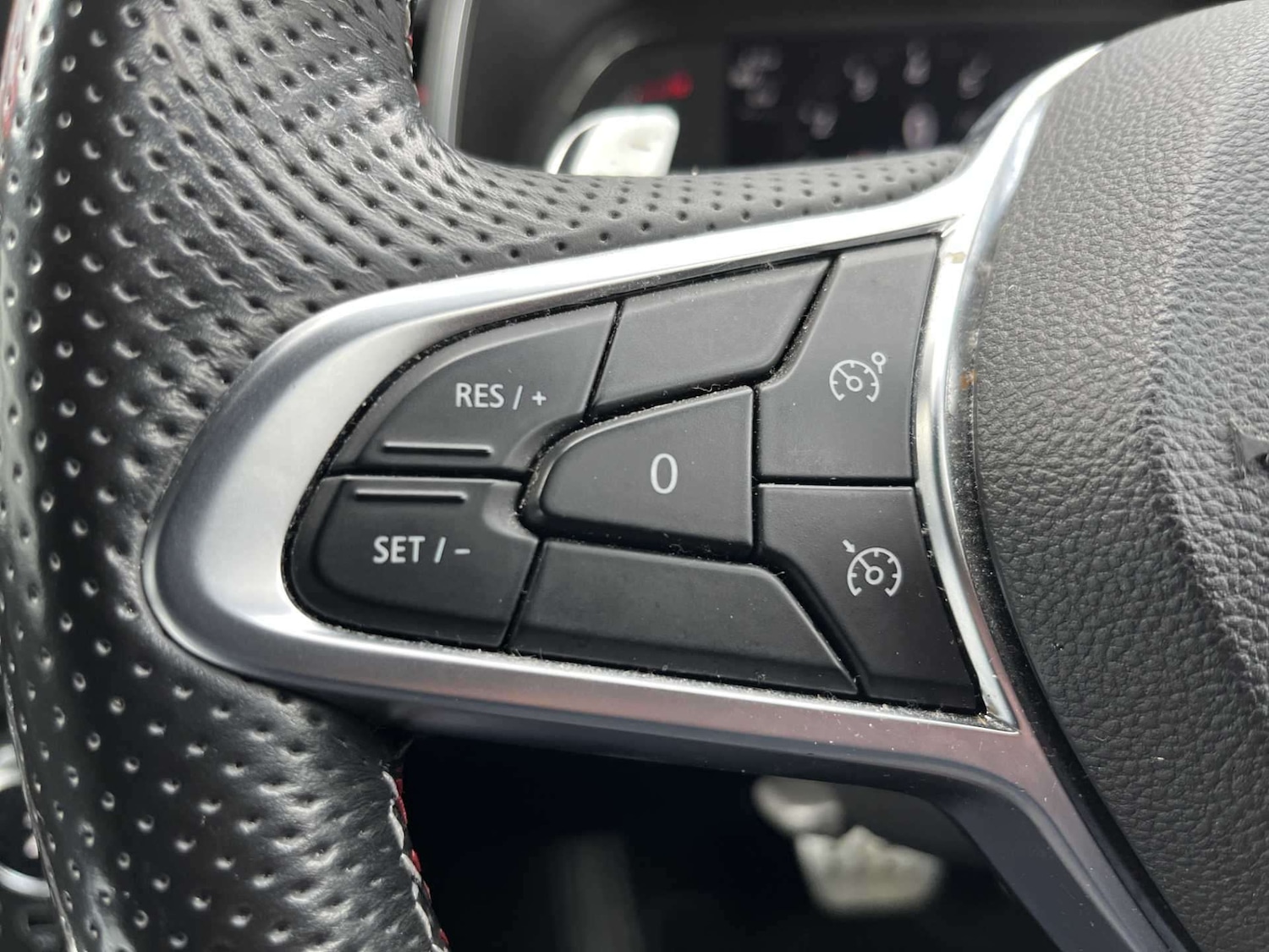 Used Renault Clio 2020 for sale - 76353627: Photo 23