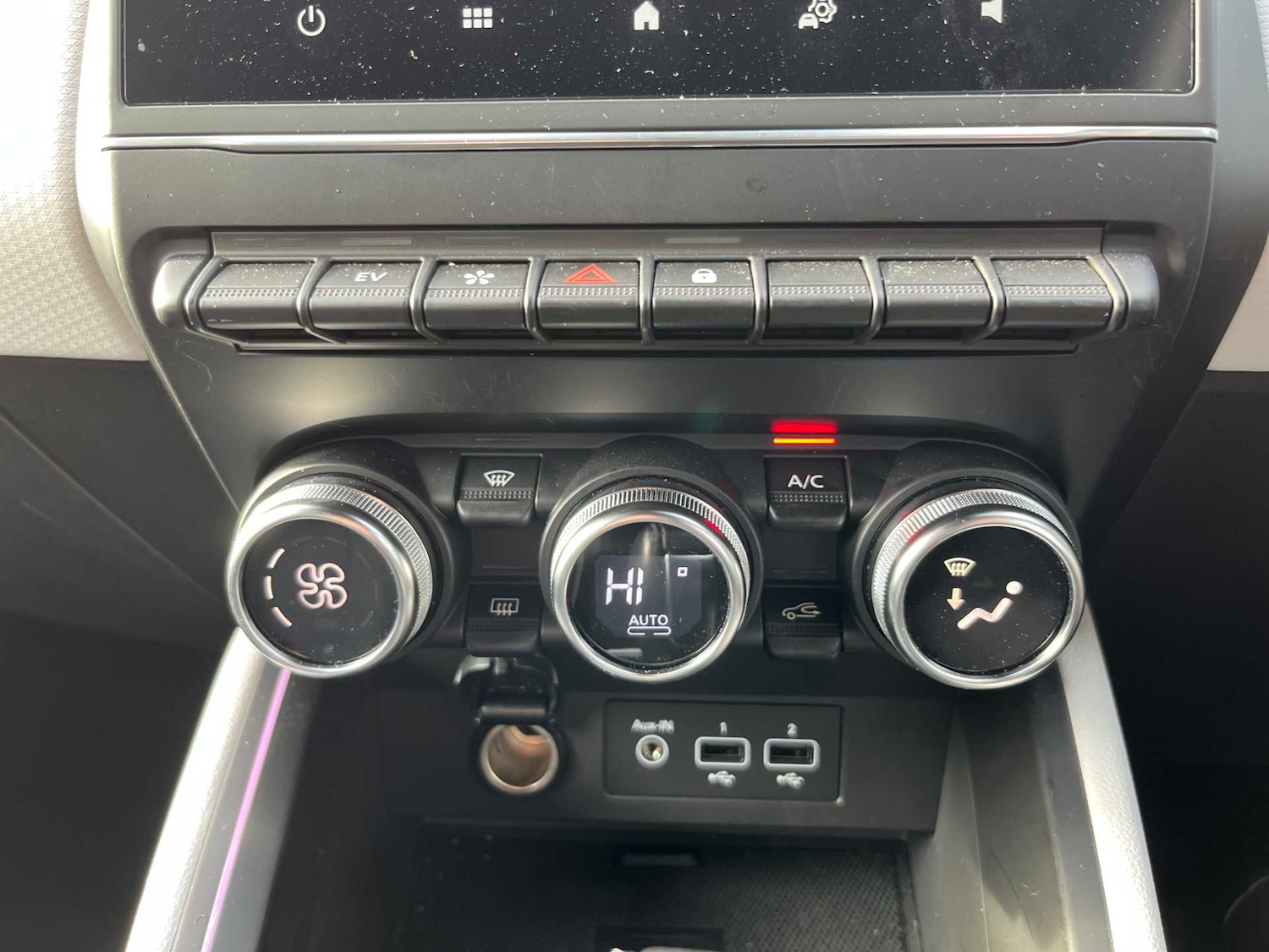 Used Renault Clio 2022 for sale - 76437212: Photo 11