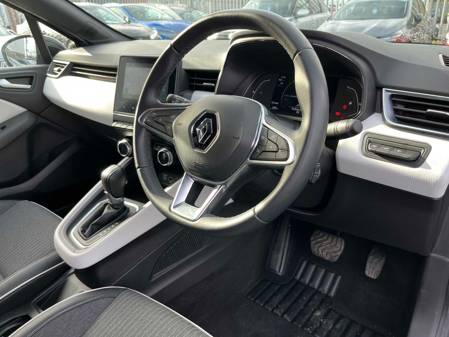 Used Renault Clio 2022 for sale - 76437212: Photo 14