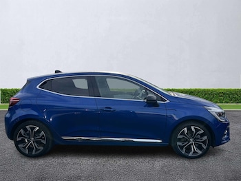 Used Renault Clio 2022 for sale - 76437212: Photo