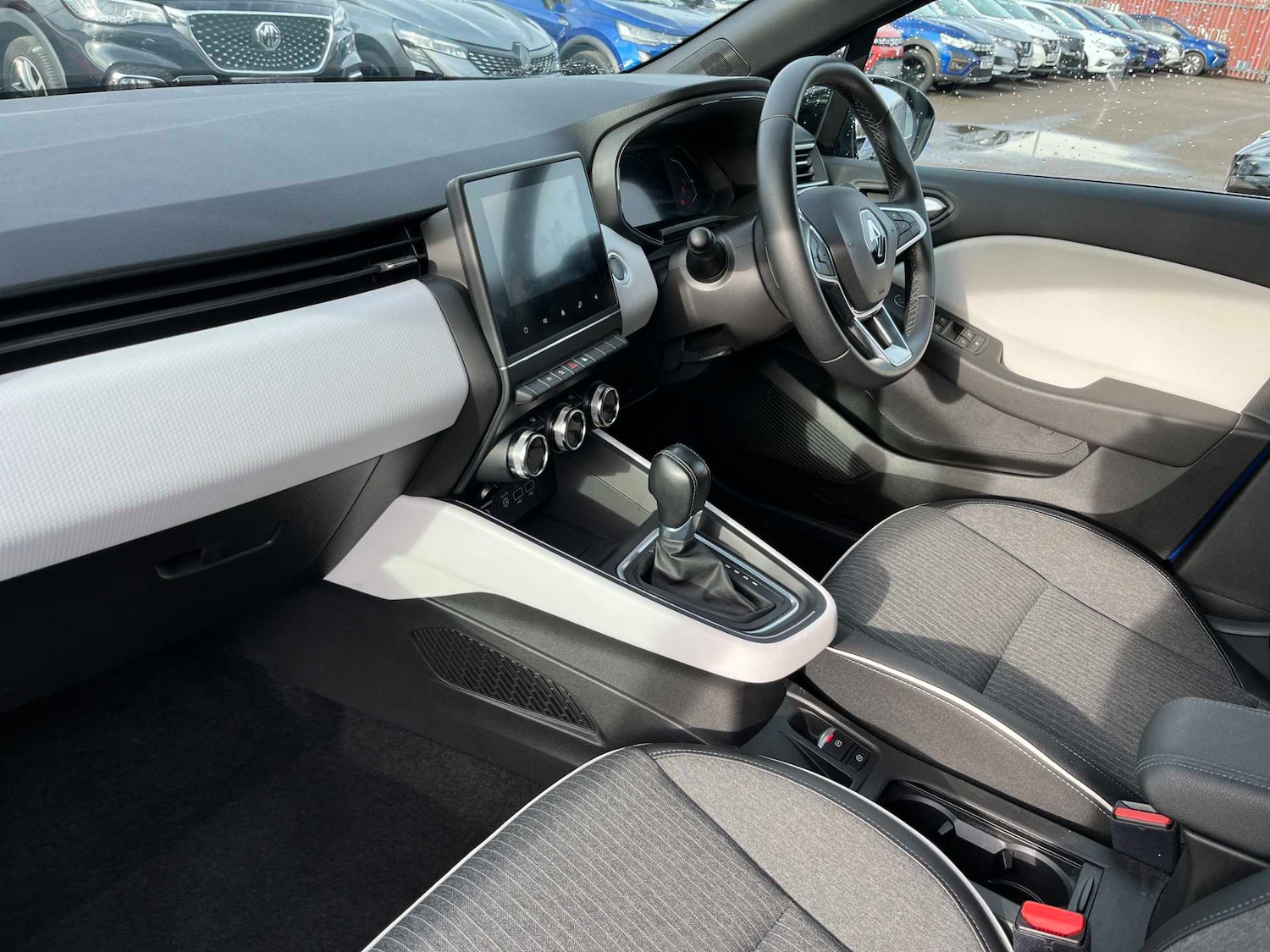 Used Renault Clio 2022 for sale - 76437212: Photo 7