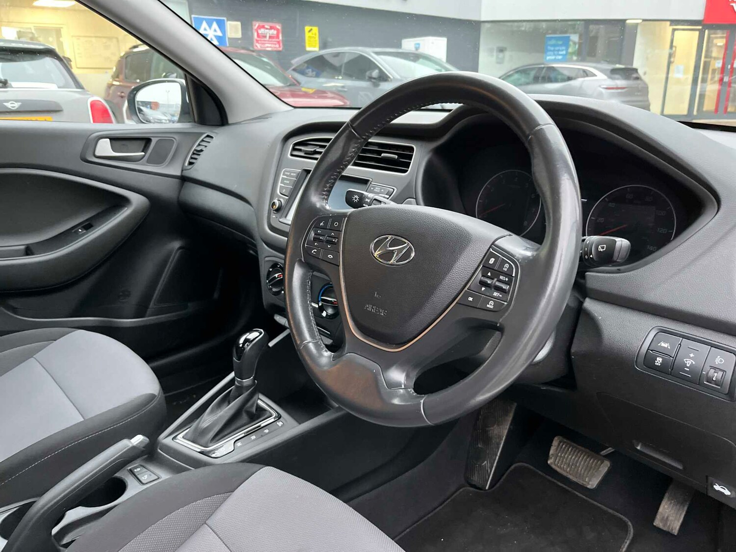 Used Hyundai i20 2018 for sale - 77901697: Photo 14
