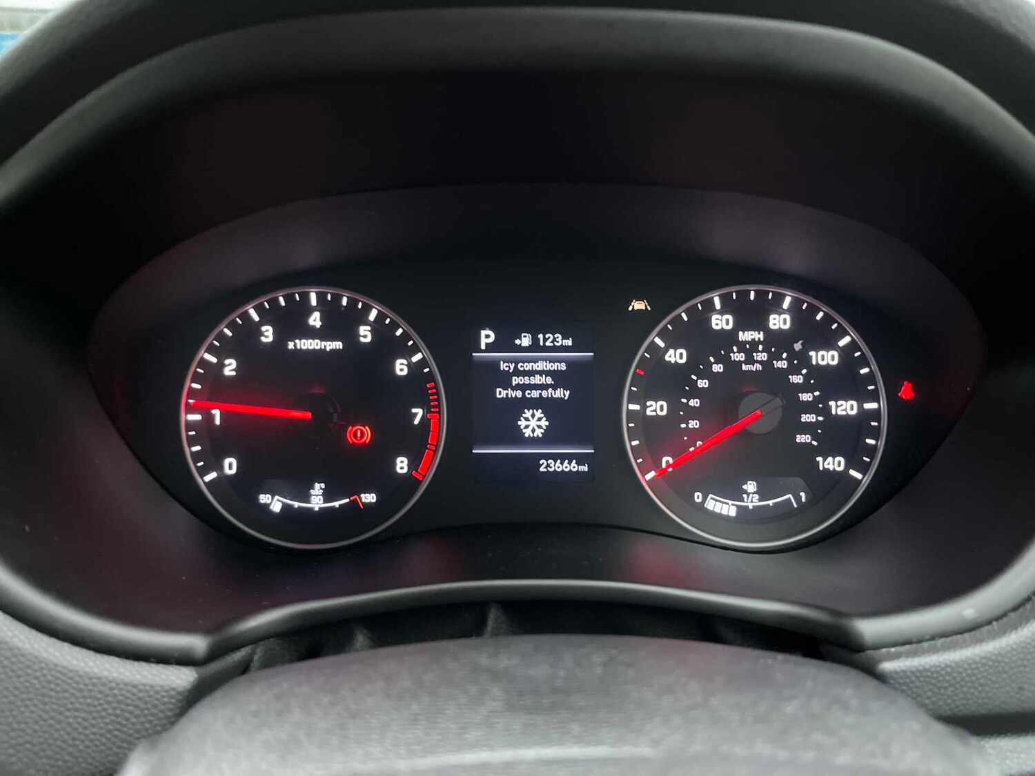 Used Hyundai i20 2018 for sale - 77901697: Photo 9