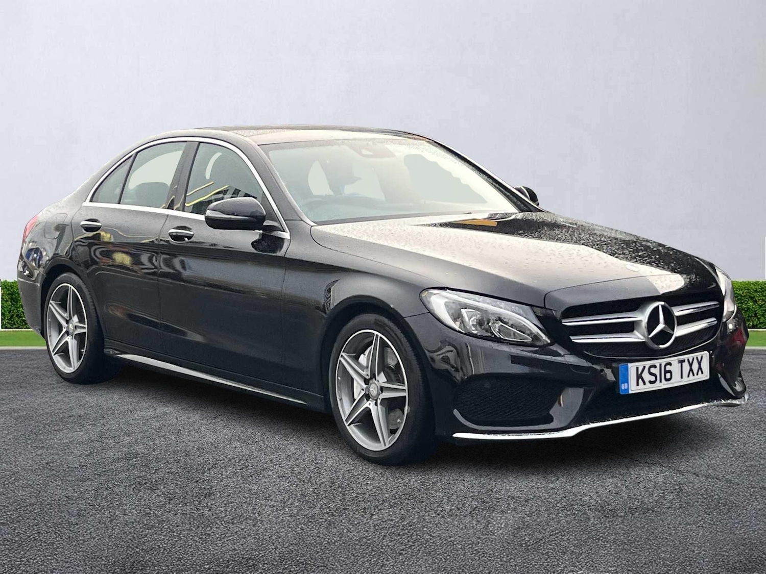 Used Mercedes-Benz C Class 2016 for sale - 76809432: Photo 1