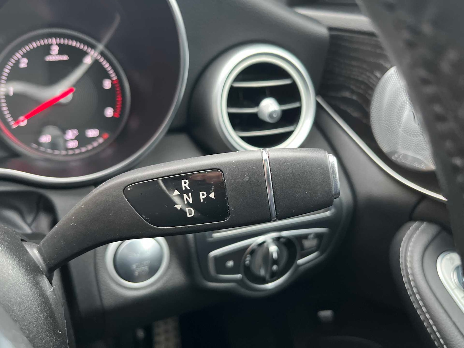 Used Mercedes-Benz C Class 2016 for sale - 76809432: Photo 12