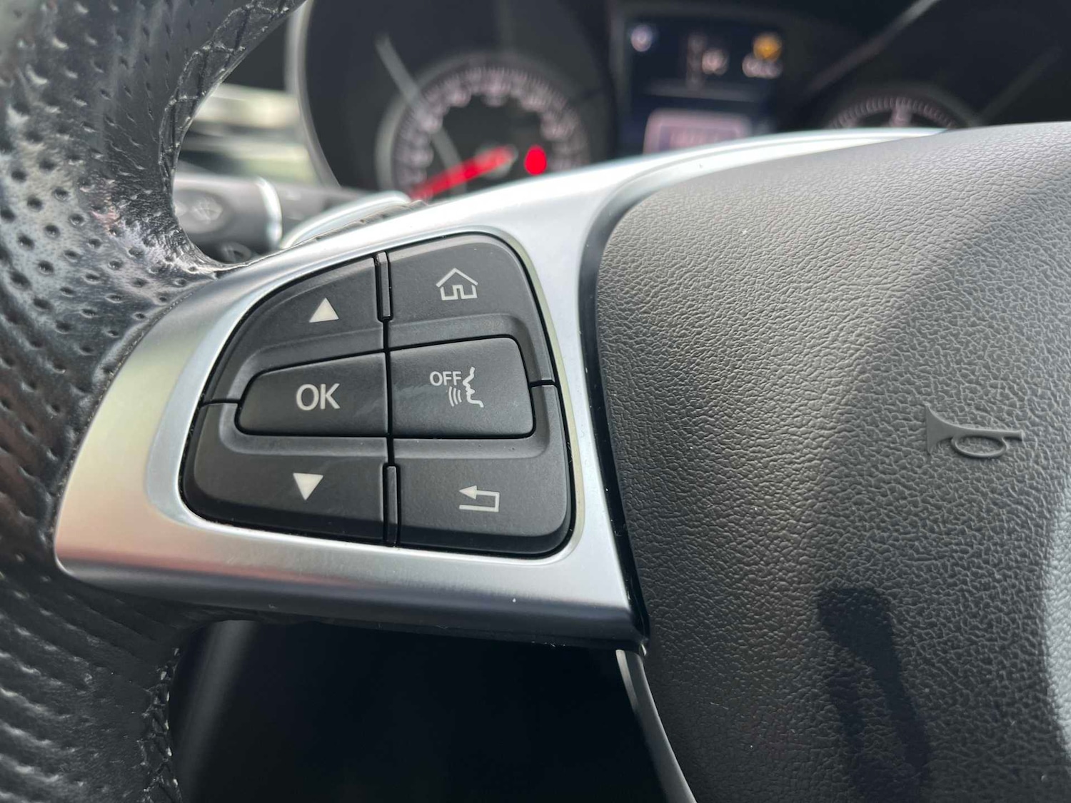 Used Mercedes-Benz C Class 2016 for sale - 76809432: Photo 24