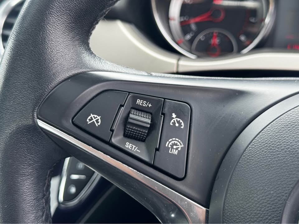 Used Vauxhall ADAM 2013 for sale - 76436203: Photo 10