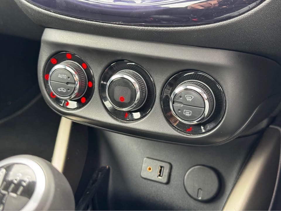 Used Vauxhall ADAM 2013 for sale - 76436203: Photo 12