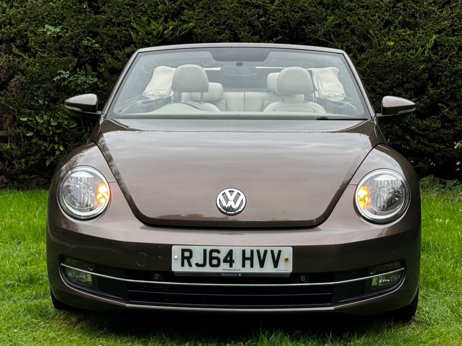 Used Volkswagen Beetle 2015 for sale - 76428338: Photo 2