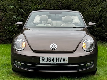 Used Volkswagen Beetle 2015 for sale - 76428338: Photo