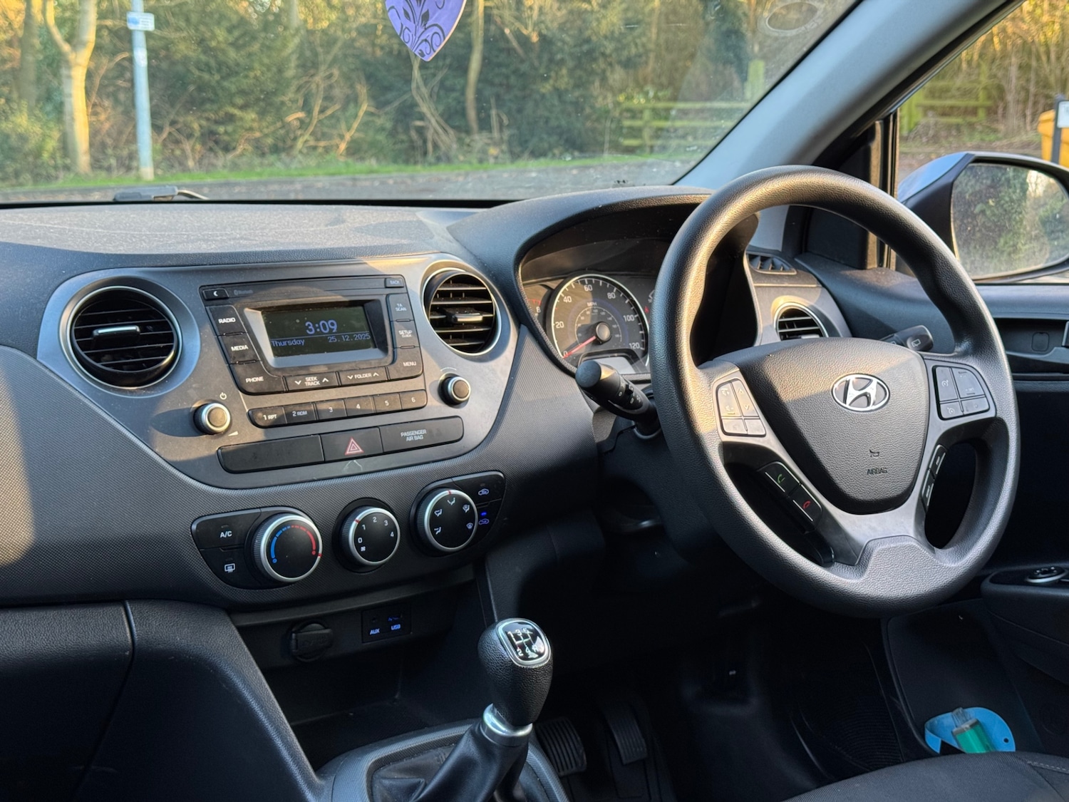 Used Hyundai i10 2017 for sale - 77055144: Photo 10