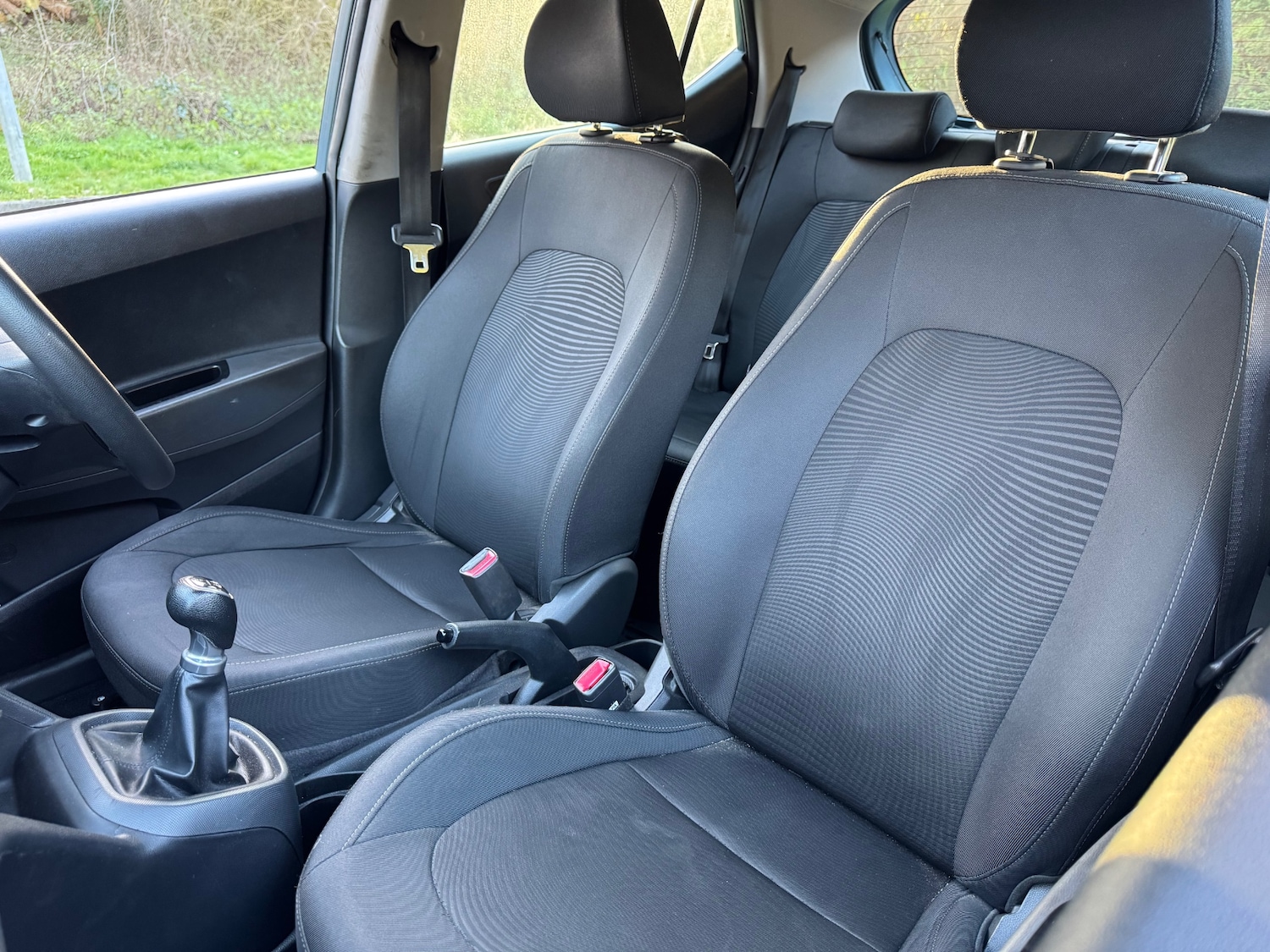 Used Hyundai i10 2017 for sale - 77055144: Photo 12