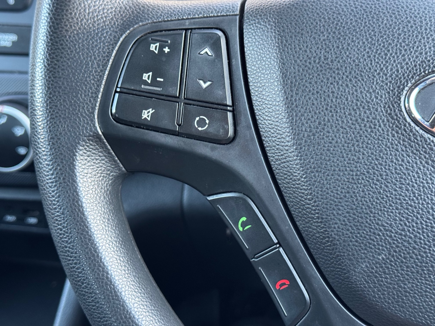 Used Hyundai i10 2017 for sale - 77055144: Photo 13