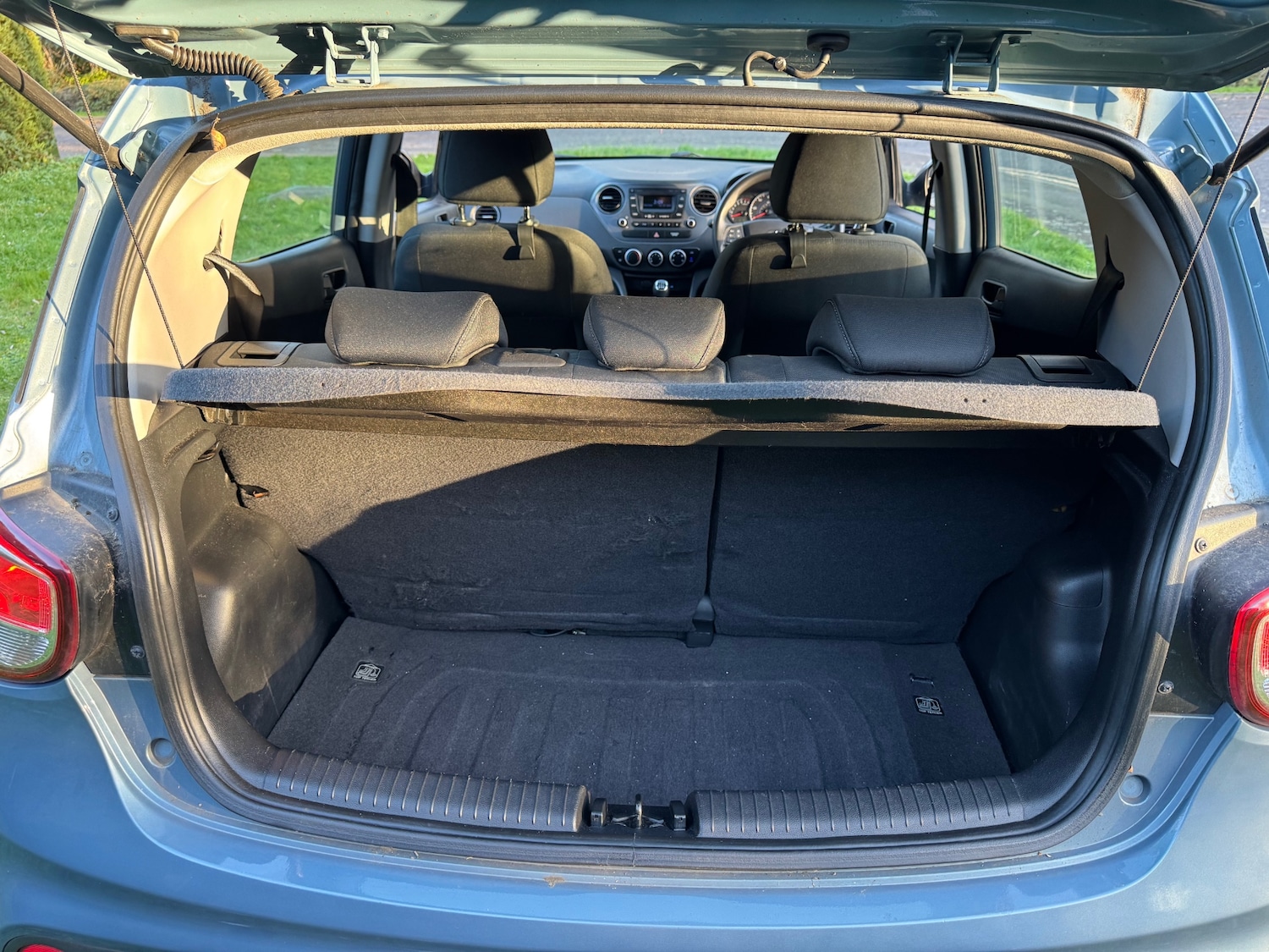 Used Hyundai i10 2017 for sale - 77055144: Photo 9