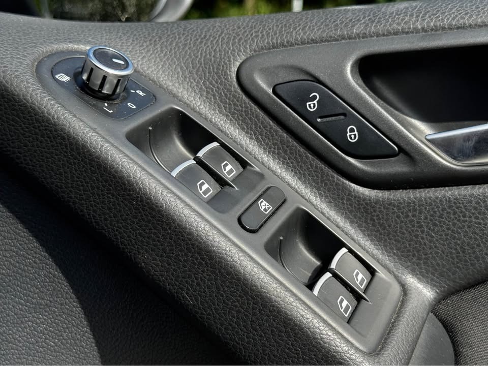 Used Volkswagen Golf 2011 for sale - 76437205: Photo 11