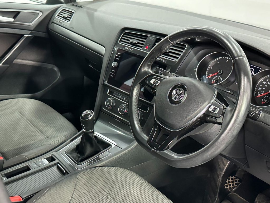 Used Volkswagen Golf 2018 for sale - 77990645: Photo 15