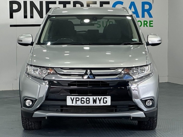 Used Mitsubishi Outlander 2018 for sale - 76147960: Photo 2