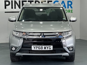 Used Mitsubishi Outlander 2018 for sale - 76147960: Photo