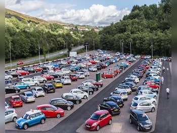 Used BMW 3 Series 2015 for sale - 77521440: Photo