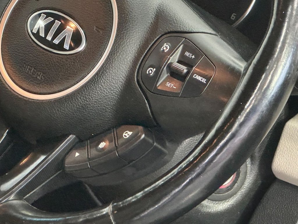 Used Kia Carens 2018 for sale - 77263575: Photo 16