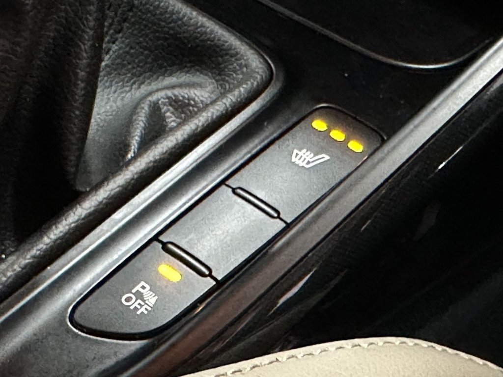 Used Kia Carens 2018 for sale - 77263575: Photo 30