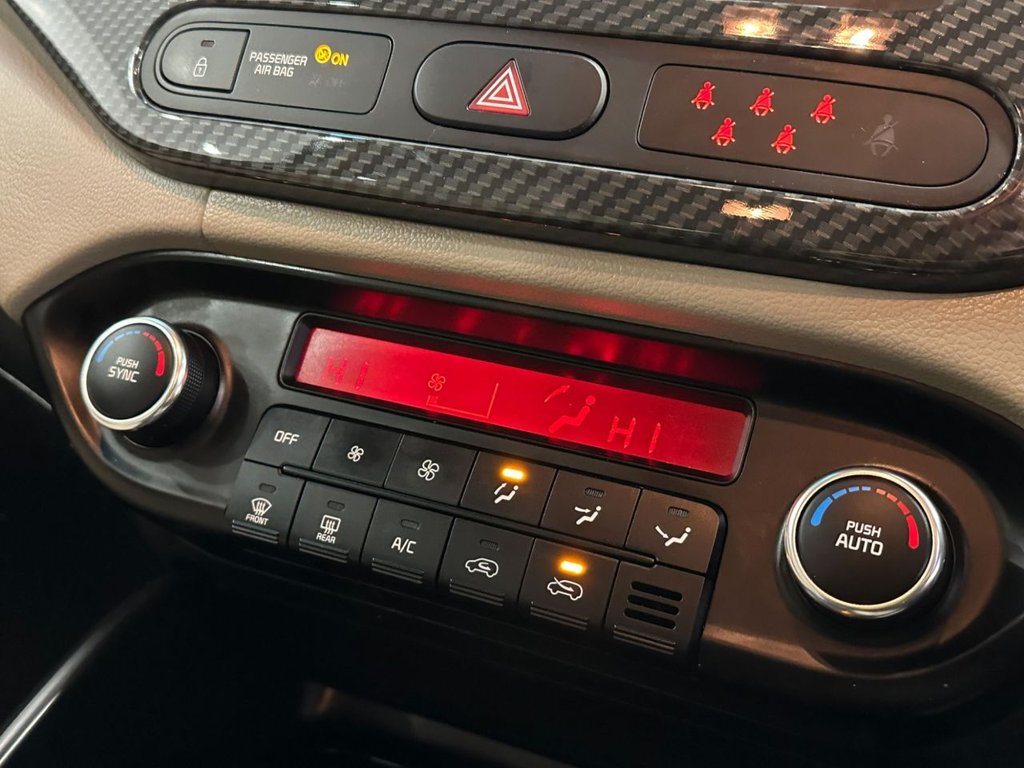 Used Kia Carens 2018 for sale - 77263575: Photo 32