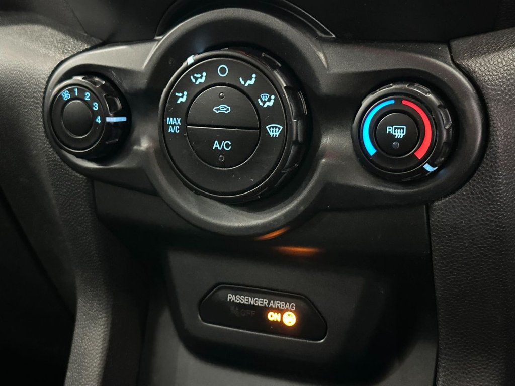 Used Ford Ecosport 2015 for sale - 76367634: Photo 26