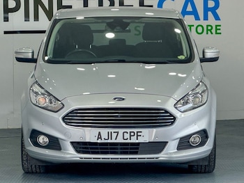 Used Ford S-Max 2017 for sale - 76040216: Photo 2