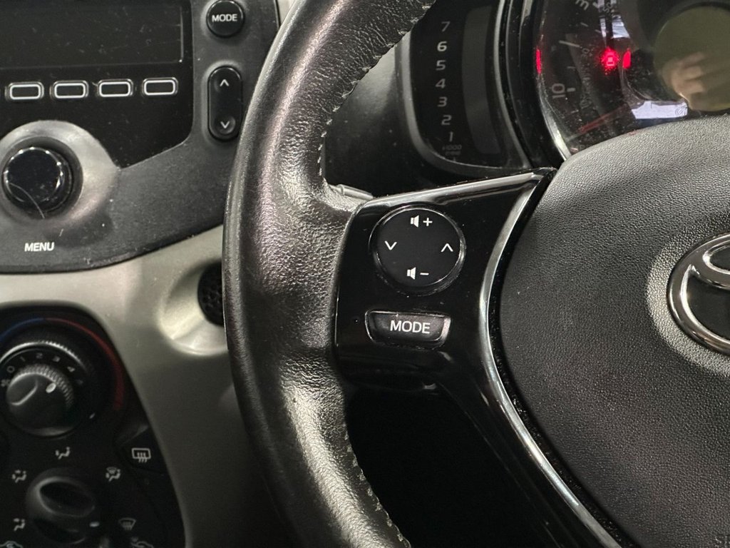 Used Toyota AYGO 2015 for sale - 76454761: Photo 22