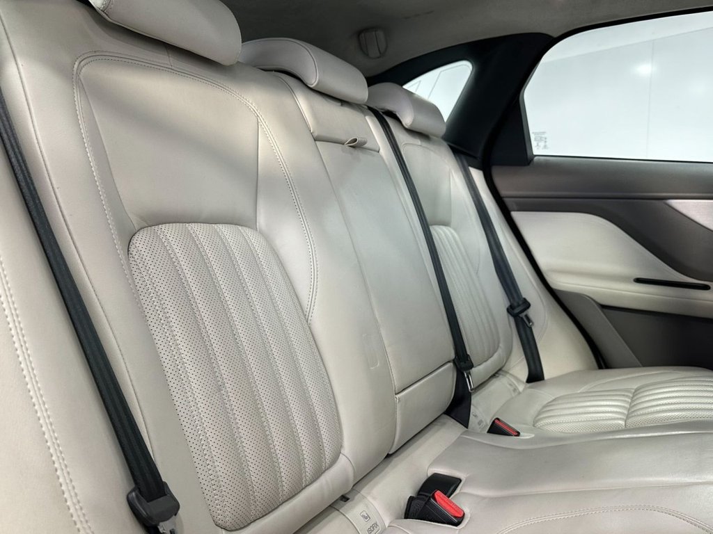 Used Jaguar F-Pace 2018 for sale - 77521488: Photo 21