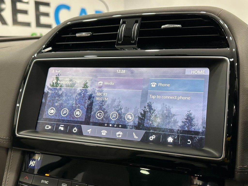 Used Jaguar F-Pace 2018 for sale - 77521488: Photo 31