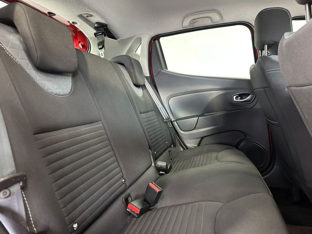 Used Renault Clio 2015 for sale - 76039605: Photo 22