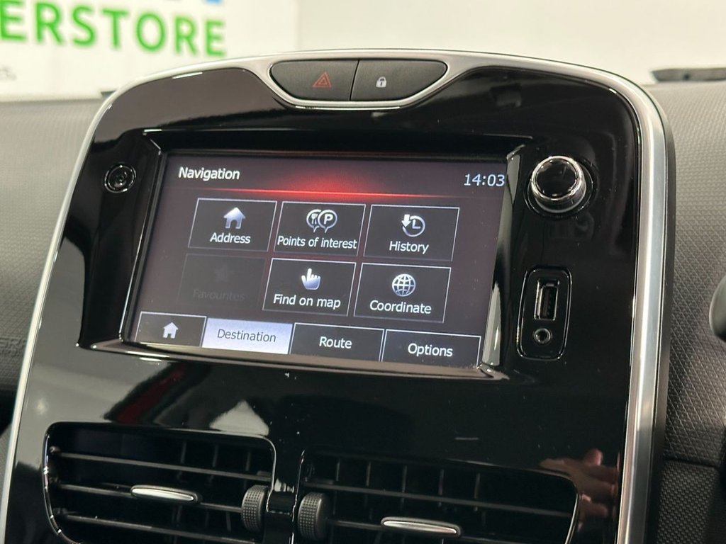 Used Renault Clio 2015 for sale - 76039605: Photo 33