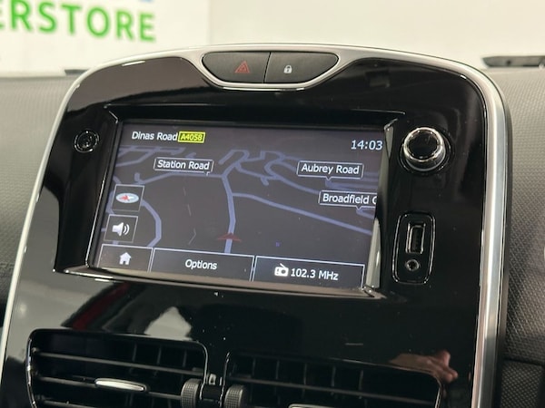 Used Renault Clio 2015 for sale - 76039605: Photo 34