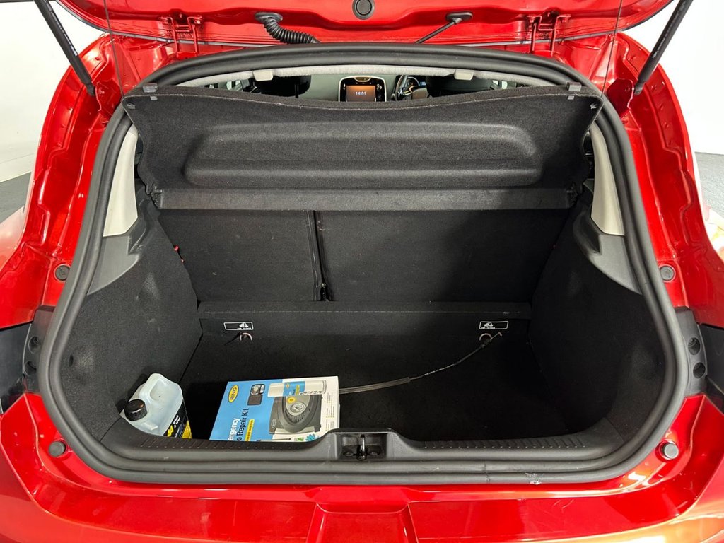 Used Renault Clio 2015 for sale - 76039605: Photo 36