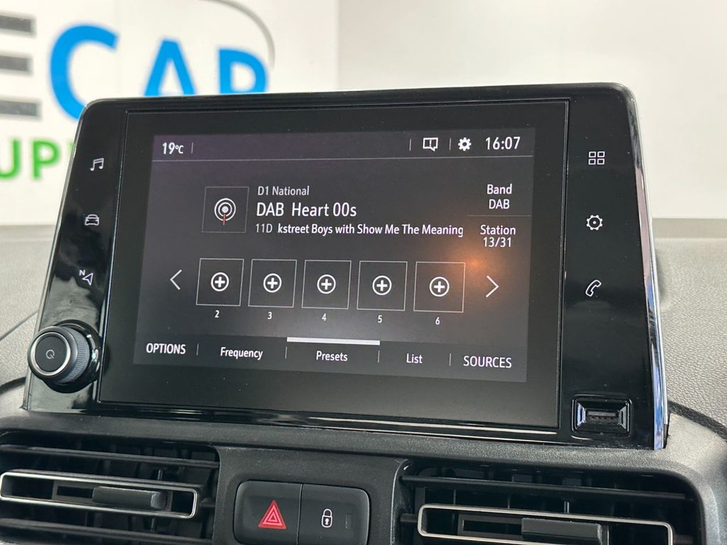 Used Vauxhall Combo Life 2018 for sale - 76039627: Photo 25