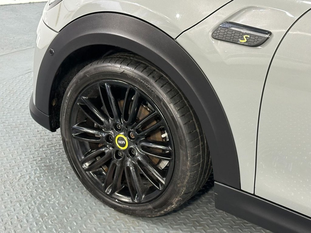 Used MINI Electric Hatch 2021 for sale - 76367627: Photo 12