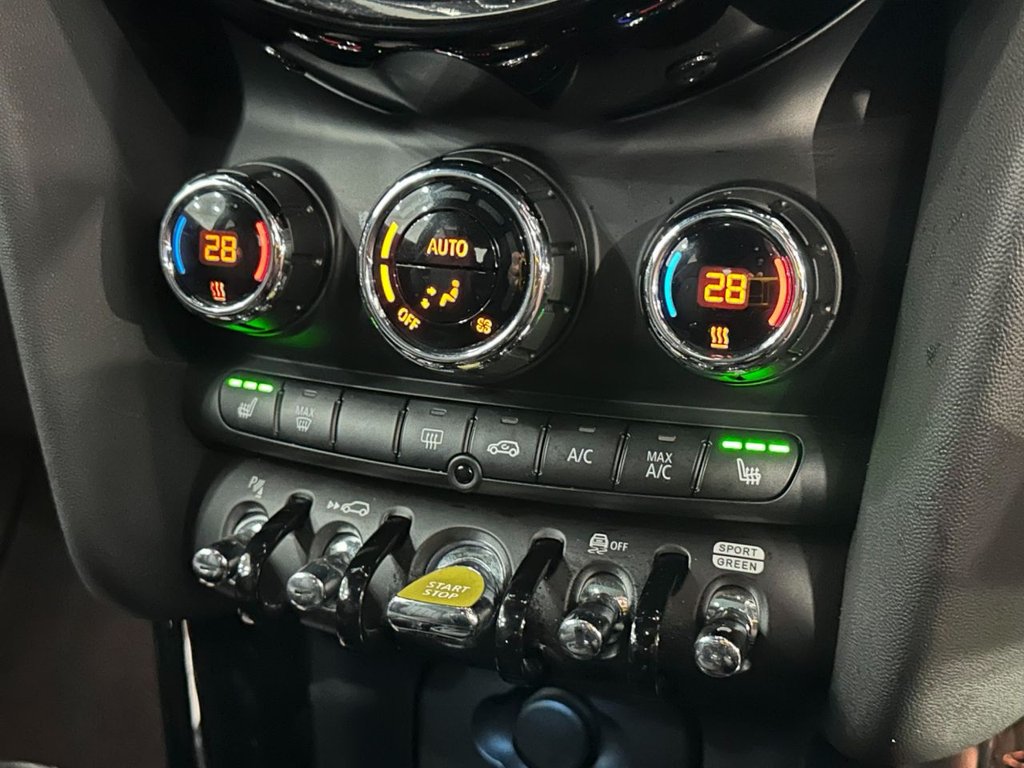 Used MINI Electric Hatch 2021 for sale - 76367627: Photo 30