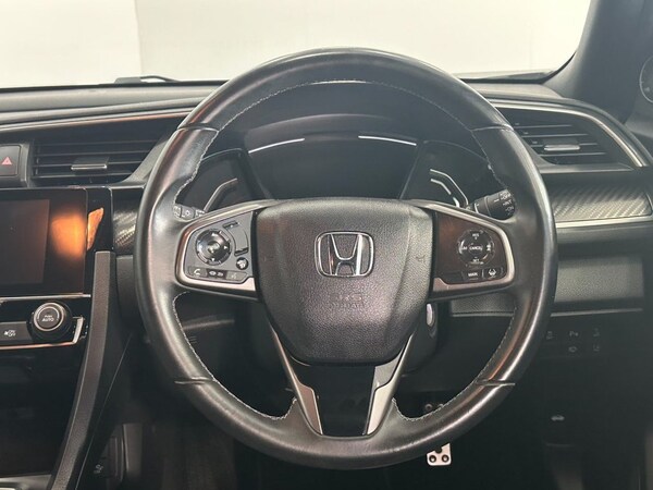 Used Honda Civic 2020 for sale - 76039432: Photo 25