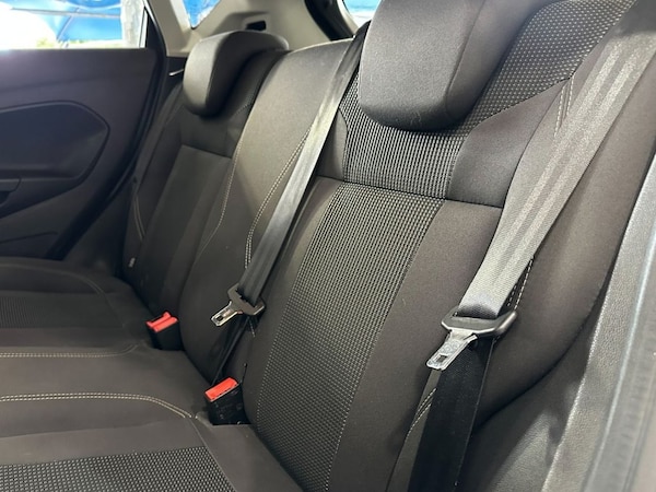 Used Ford Fiesta 2015 for sale - 76080973: Photo 24