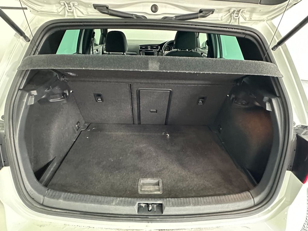 Used Volkswagen Golf 2016 for sale - 77534751: Photo 33