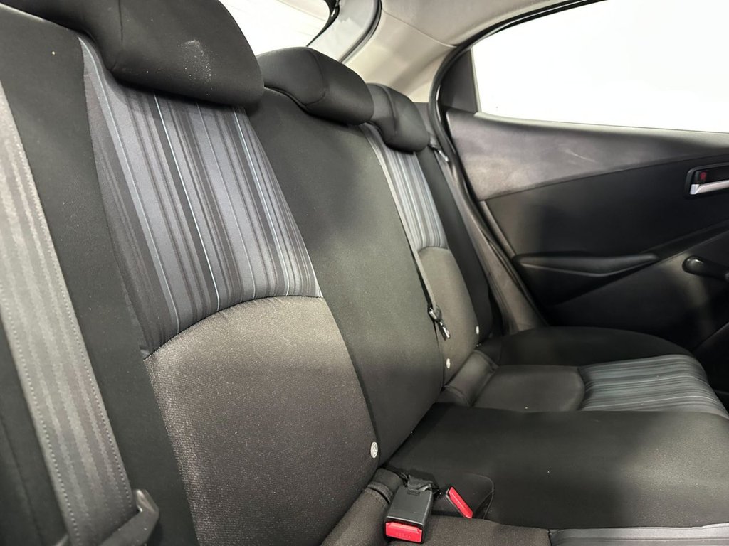 Used Mazda Mazda2 2015 for sale - 77936004: Photo 20