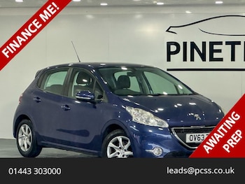 Used Peugeot 208 2013 for sale - 76039575: Photo