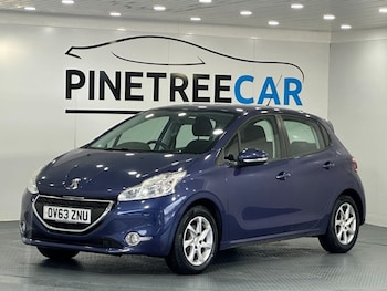 Used Peugeot 208 2013 for sale - 76039575: Photo
