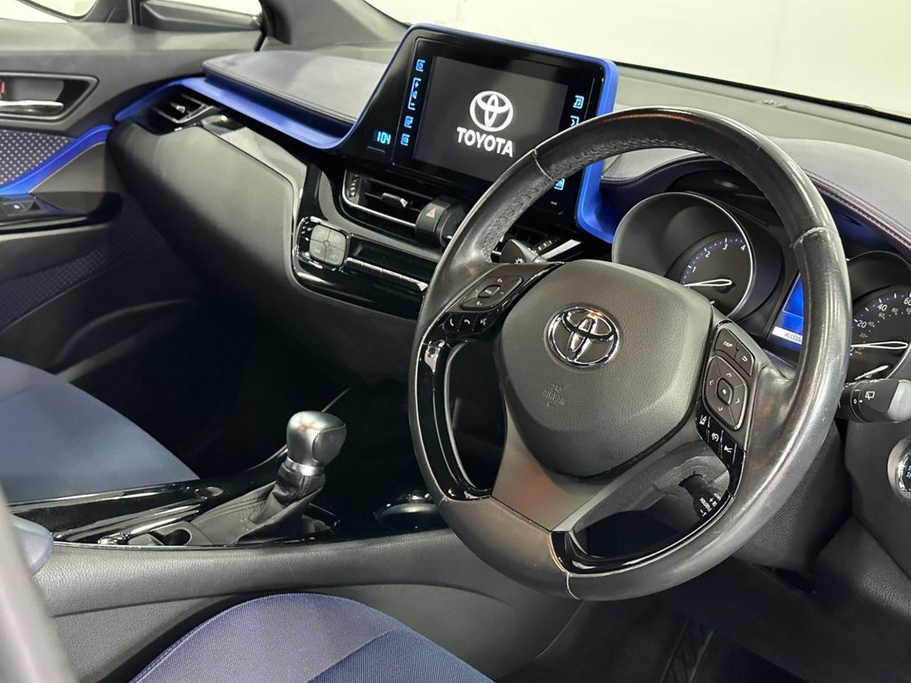 Used Toyota C-HR 2017 for sale - 76356538: Photo 18