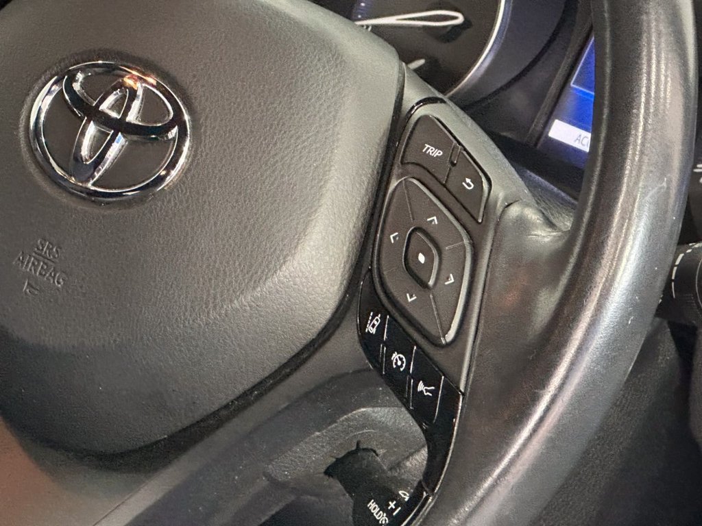 Used Toyota C-HR 2017 for sale - 76356538: Photo 19