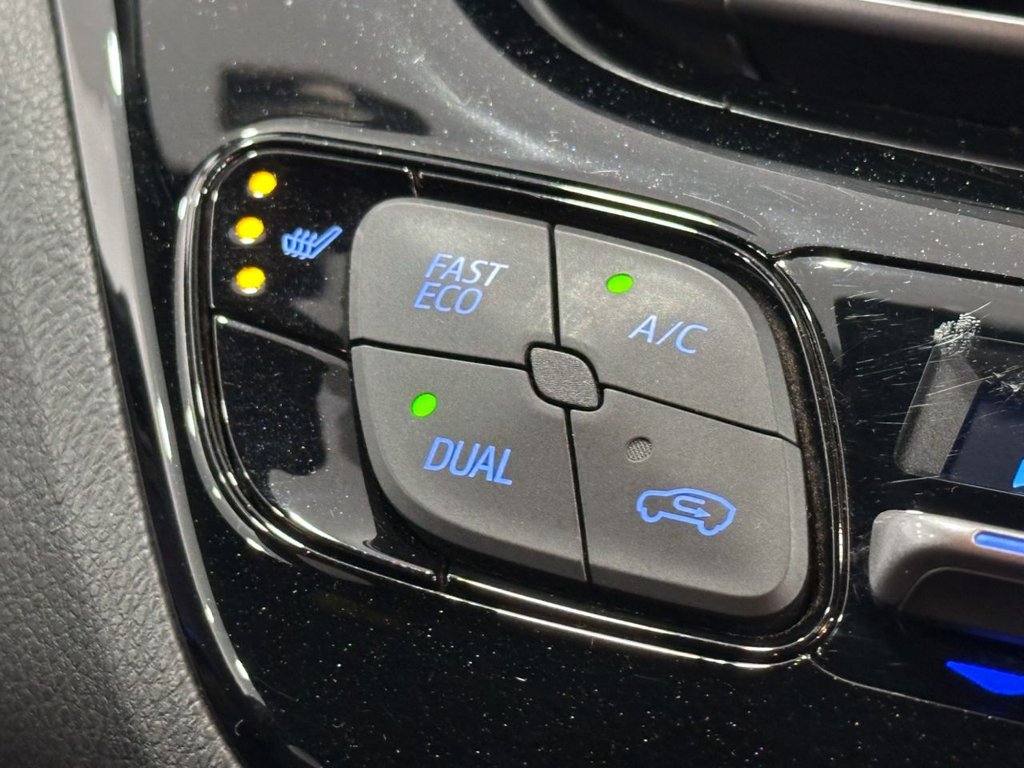 Used Toyota C-HR 2017 for sale - 76356538: Photo 29